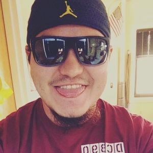 Meet your Posher, Johnny